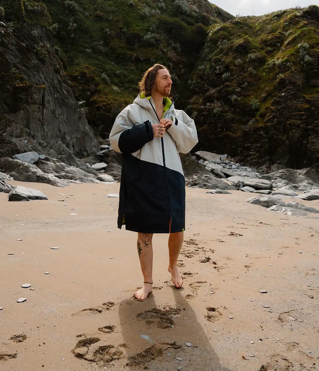 Dryrobe Advance Long Sleeve Contrast - Anthracite/Lime | Dryrobe | - Northshore Newquay - Surf/Skate Shop