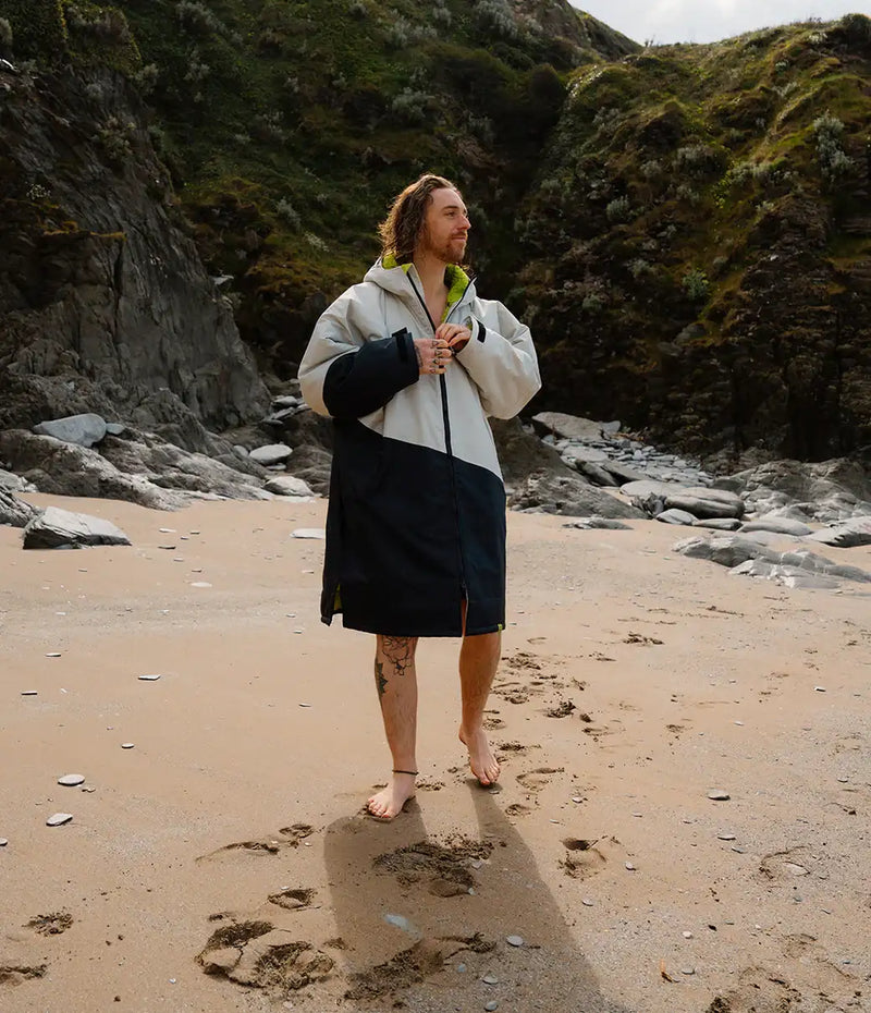 Dryrobe Advance Long Sleeve Contrast - Anthracite/Lime | Dryrobe | - Northshore Newquay - Surf/Skate Shop