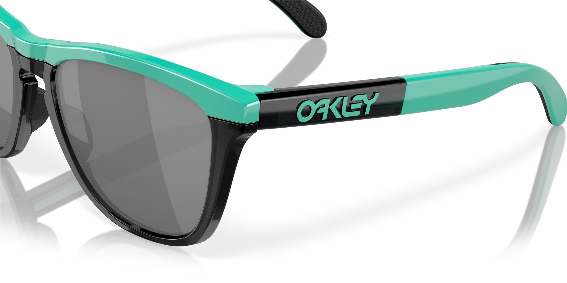 OAKLEY EYEWEAR FROGSKINS RANGE-Celeste/prizm black | oakley |