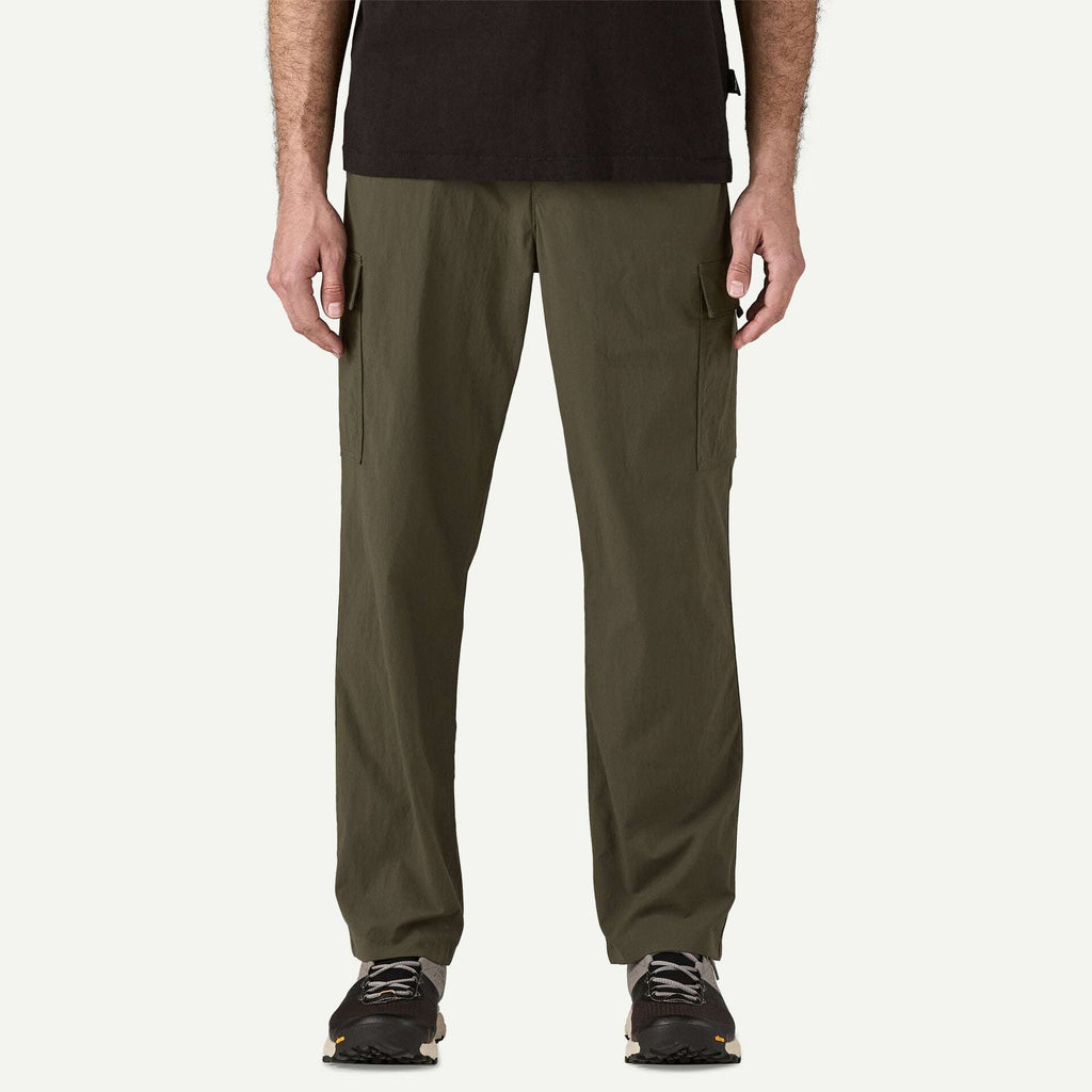 Patagonia Men's Outdoor Everyday Pants- Pine Needle Green | Patagonia | Trousers - Northshore Newquay - Surf/Skate Shop