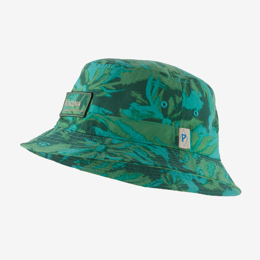 Patagonia Wavefarer® Bucket Hat - Water People Banner: Cliffs and Waves Conifer Green | Patagonia |