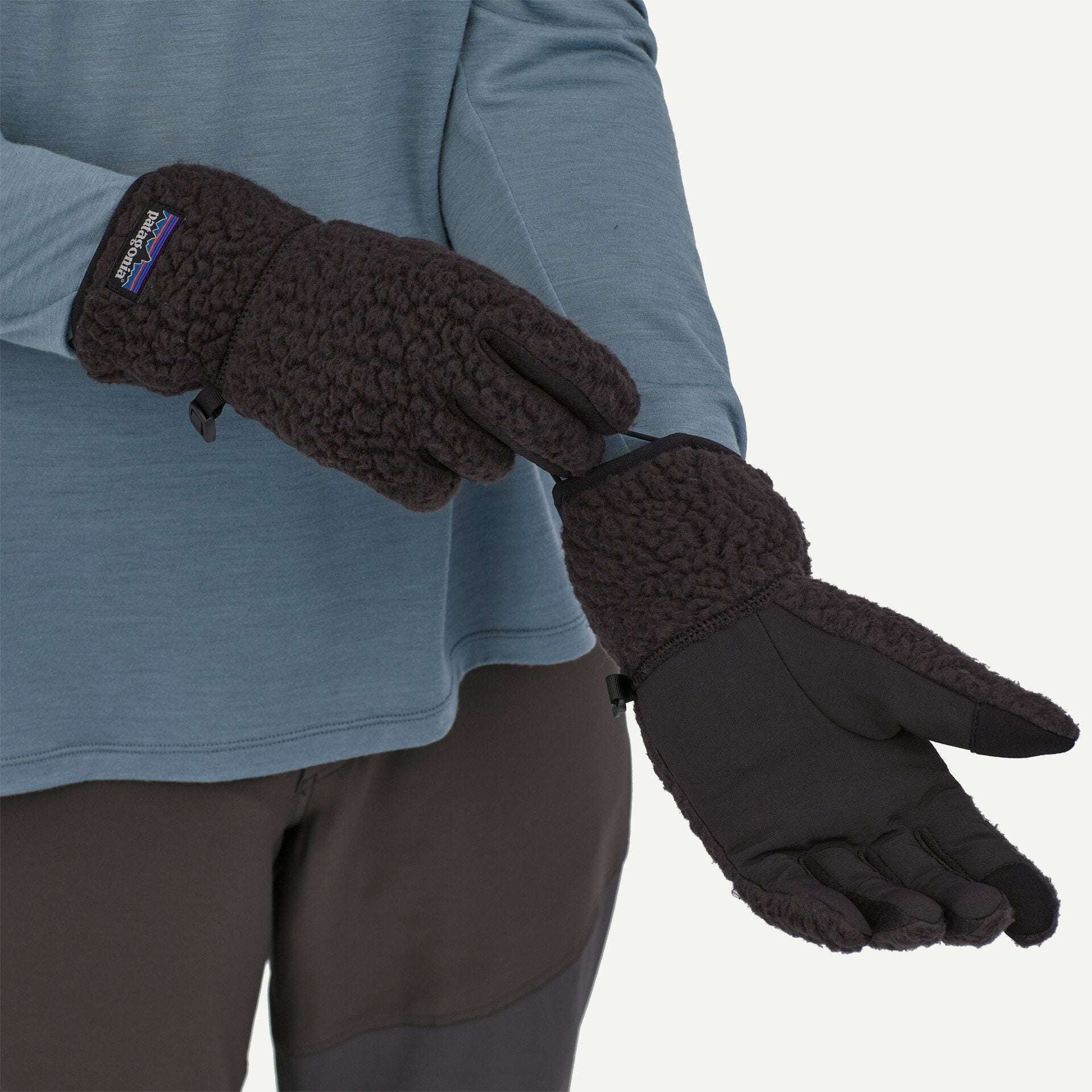 Patagonia Retro Pile Fleece Gloves-Black | Patagonia | - Northshore Newquay - Surf/Skate