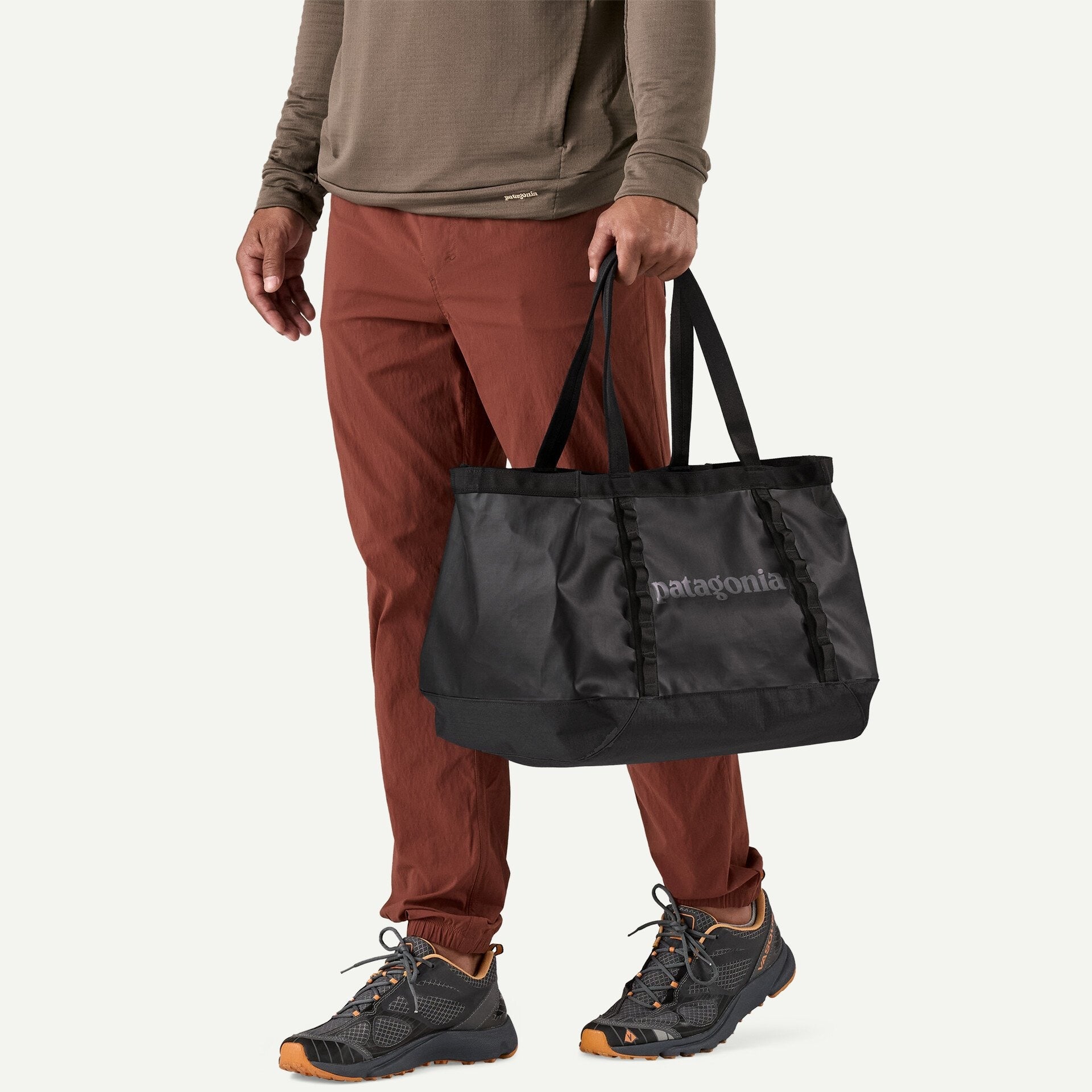 Patagonia Black Hole Tote 25L-Black | Patagonia | Bag - Northshore Newquay - Surf/Skate
