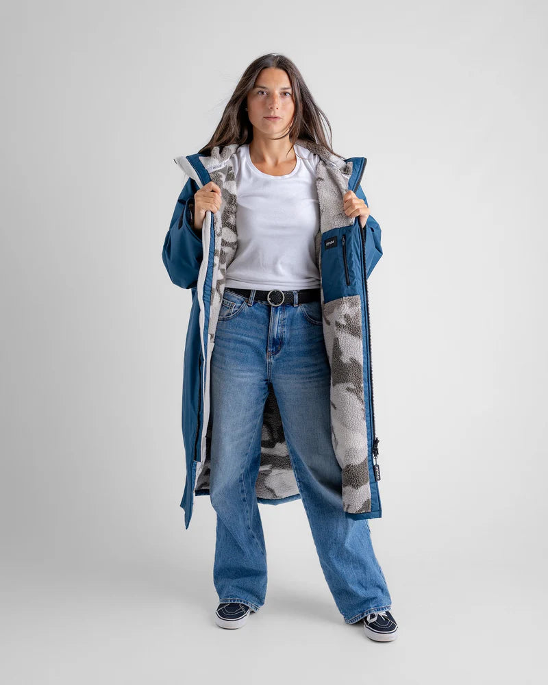 DryRobe | Adult Long Sleeve - Deep sea blue/sand camo | Dryrobe | Change Robe