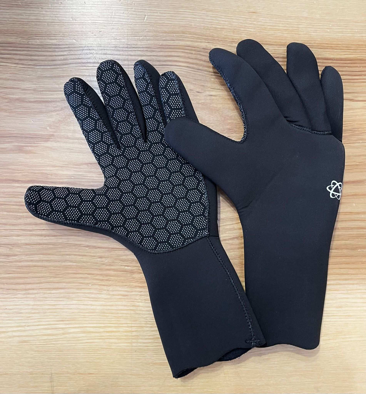 Alder Atom 3mm Wetsuit Gloves M | Alder | Wetsuit Gloves - Northshore Newquay - Surf/Skate Shop