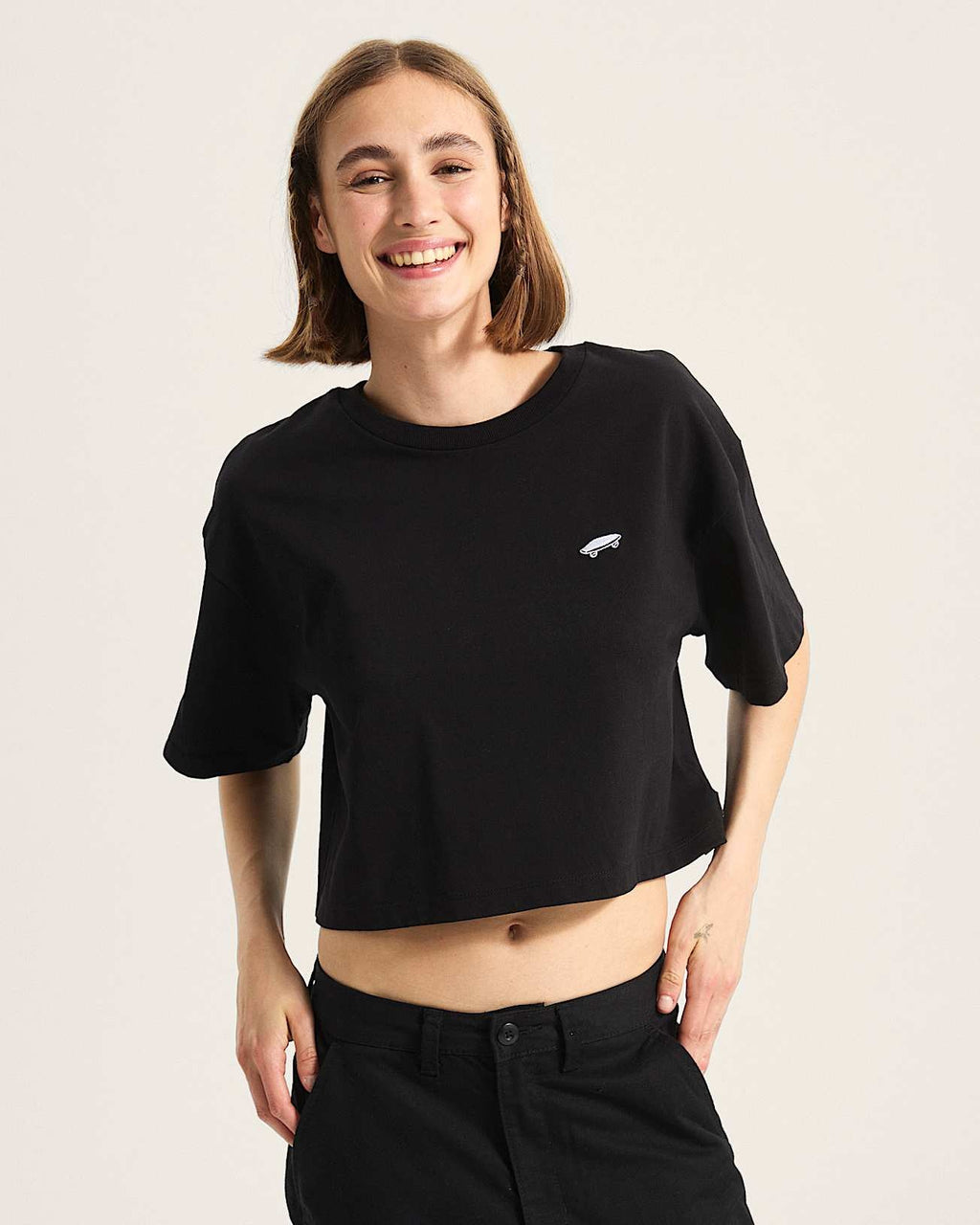 Vans W SALTON RELAX CROP SS - Black | Vans | Womens T-Shirts - Northshore Newquay - Surf/Skate Shop
