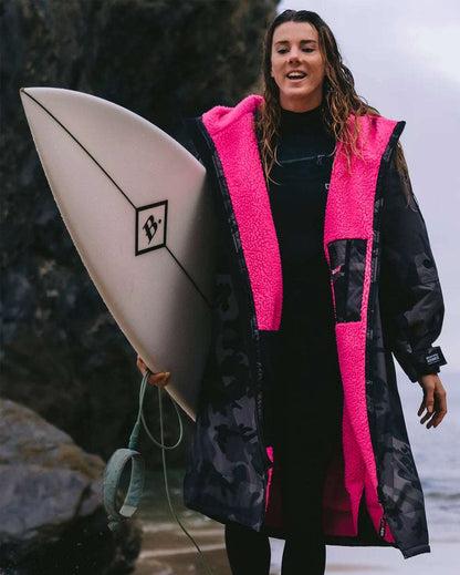 DryRobe V3 Adult Long Sleeve Black Camo / Pink | Dryrobe | Dryrobe
