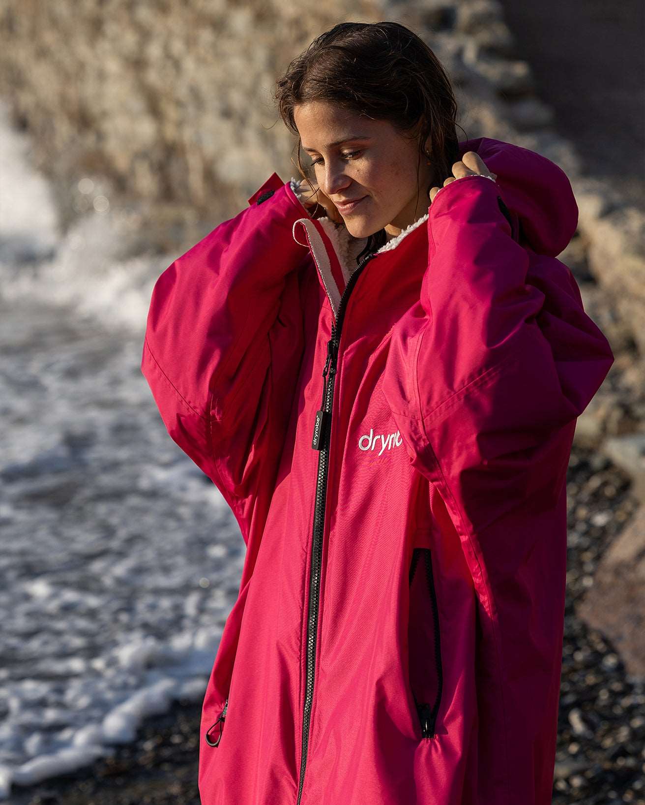 DryRobe V3 Adult Long Sleeve Hot Pink / Light Grey | Dryrobe | Dryrobe